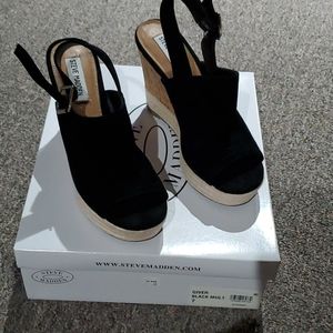 Steve Madden Black Sling Back Wedges
